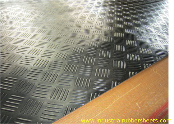 Industrial Grade Rubber Mat / Rubber Gasket Sheet 1.25-1.6g/Cm3 Density