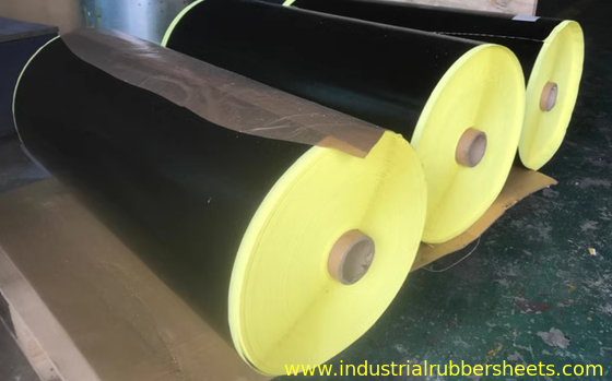 Black PTFE Coated Fiberglass Fabric with High Break Down Voltage and Non Stick Surface for Industrial Use